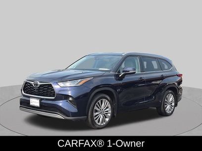 Used 2023 Toyota Highlander Platinum