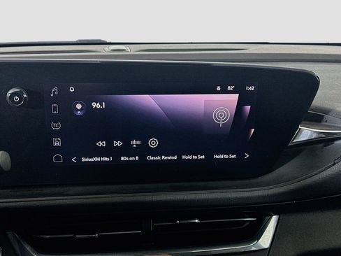 Used 2025 Buick Envista Preferred w/ Convenience II Package FWD image 19