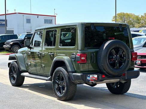Used 2020 Jeep Wrangler Unlimited Sahara AWD/4WD image 13
