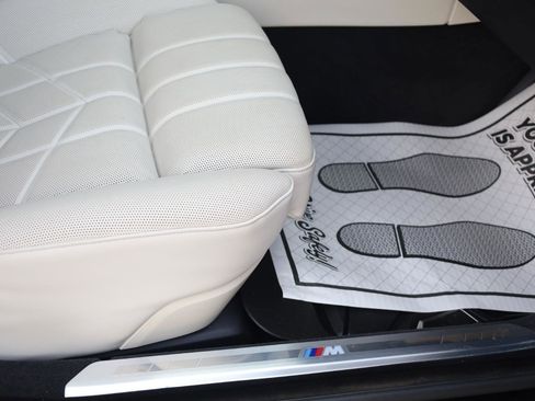 Used 2023 BMW 740i RWD image 31