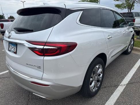 Used 2018 Buick Enclave Avenir w/ Avenir Technology Package AWD/4WD image 3