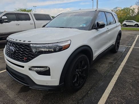 Used 2022 Ford Explorer ST w/ Equipment Group 401A AWD/4WD image 2