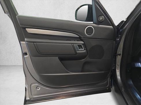 New 2026 Land Rover Discovery Limited Edition image 28