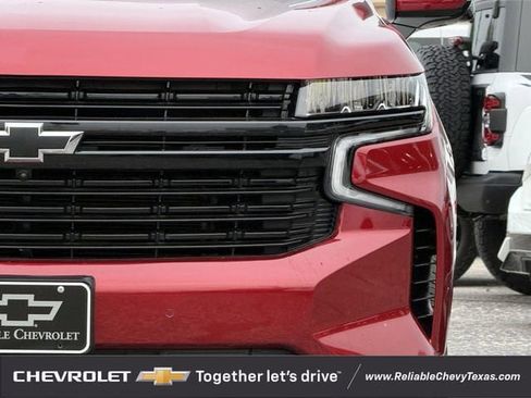 Used 2024 Chevrolet Suburban RST w/ Luxury Package AWD/4WD image 4