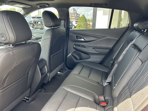 New 2026 Buick Envista Avenir image 19