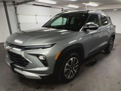 Certified 2024 Chevrolet TrailBlazer LT w/ LT Cold Weather Package image 4