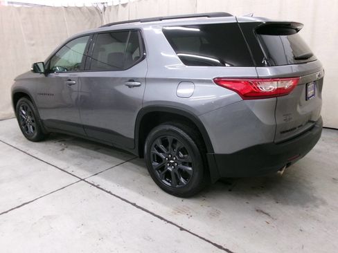 Used 2021 Chevrolet Traverse RS image 5
