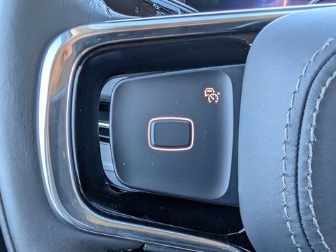 New 2025 Lincoln Navigator Reserve image 24