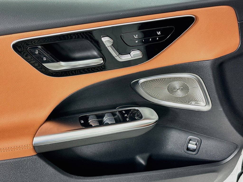 Certified 2026 Mercedes-Benz C 300 Sedan image 18
