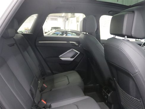Used 2023 Audi Q3 2.0T Premium AWD/4WD image 19