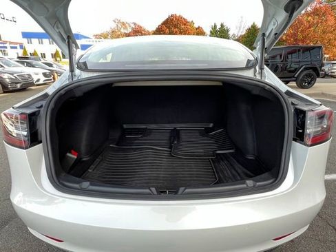 Used 2019 Tesla Model 3 Standard Range Plus image 22