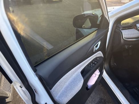 Used 2024 Jeep Compass Latitude w/ Sun and Sound Group image 13