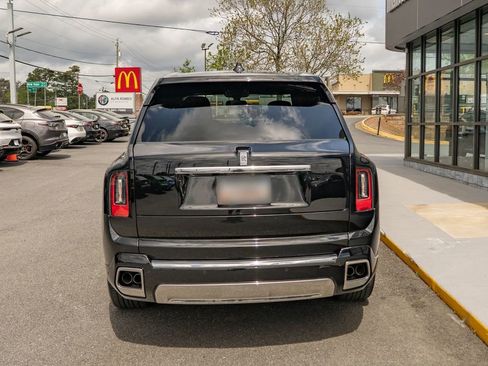 Used 2025 Rolls-Royce Cullinan image 5