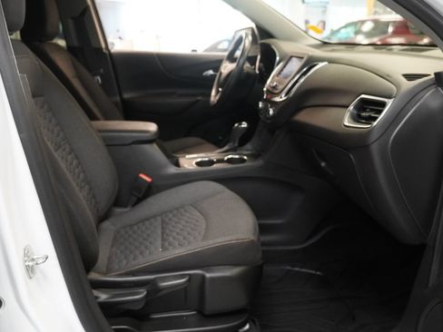 Used 2021 Chevrolet Equinox LT AWD/4WD image 25