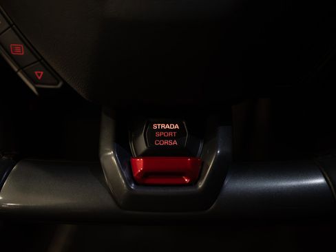 Used 2015 Lamborghini Huracan LP 610-4 AWD/4WD image 14