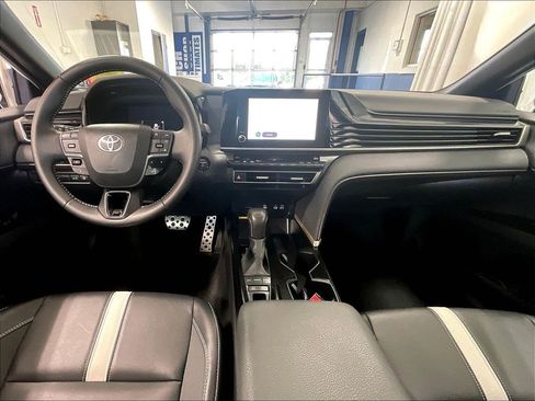 Certified 2025 Toyota Camry SE FWD image 21