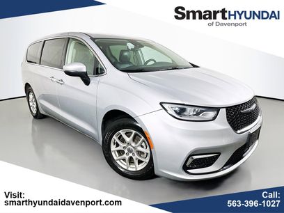 Used 2023 Chrysler Pacifica Touring-L