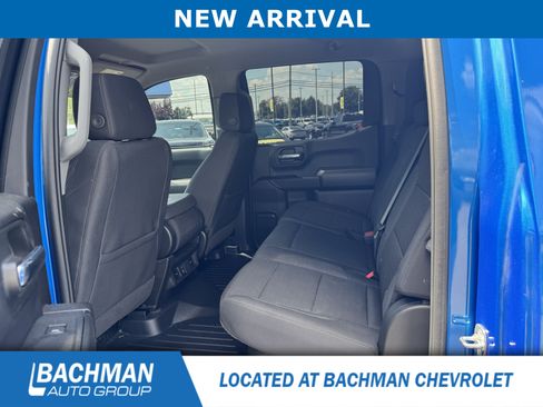 Used 2025 Chevrolet Silverado 1500 Custom w/ LPO, Dark Essentials Package AWD/4WD image 8