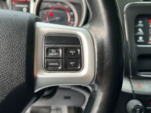 Used 2019 Dodge Journey SE w/ Connectivity Group image 16