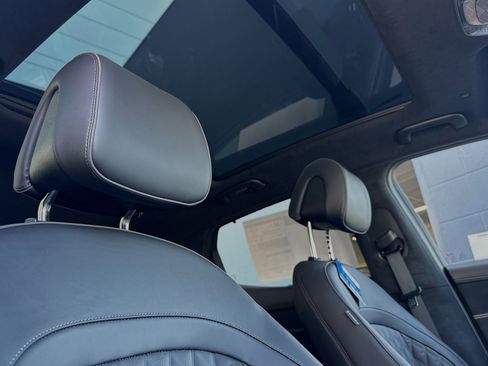 New 2024 Genesis GV60 Performance image 17