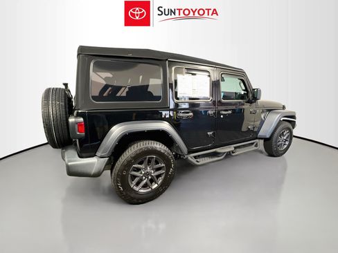 Used 2024 Jeep Wrangler Unlimited Sport AWD/4WD image 9