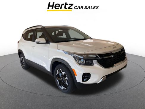 Used 2025 Kia Seltos S image 1