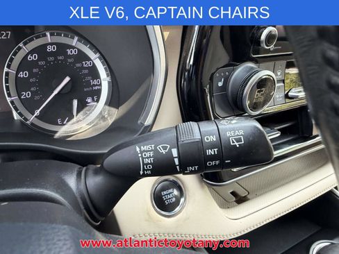Used 2022 Toyota Highlander XLE AWD/4WD image 41