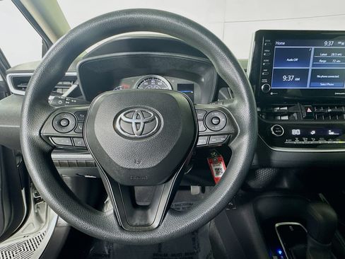Used 2021 Toyota Corolla LE FWD image 15