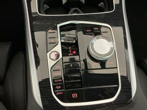 New 2026 BMW X5 xDrive40i w/ Executive Package image 13