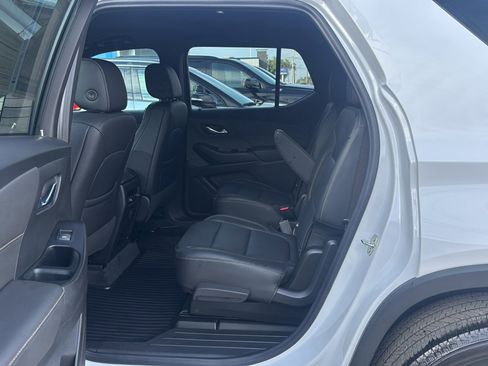 Used 2023 Chevrolet Traverse LT w/ LPO, Roadside Safety Package AWD/4WD image 20