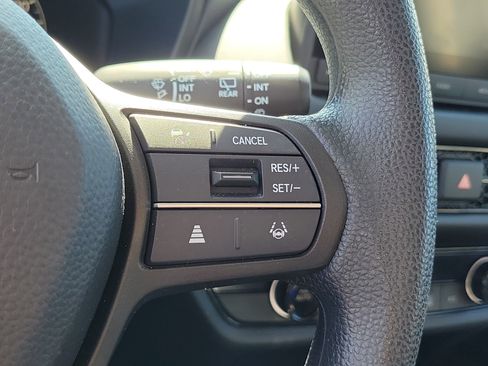 Certified 2025 Honda HR-V LX image 20