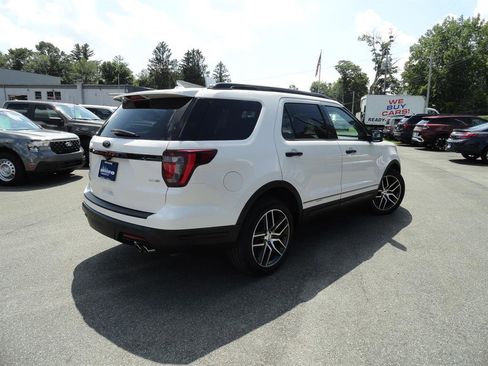 Used 2019 Ford Explorer Sport w/ Equipment Group 401A image 5