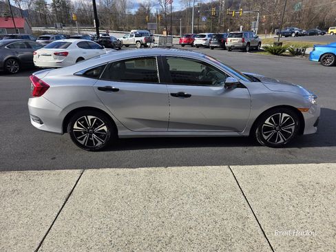 Used 2018 Honda Civic EX-L image 4