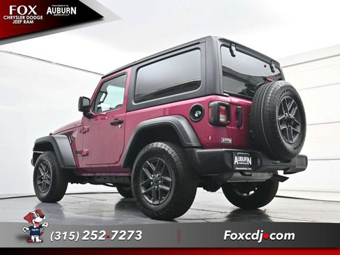 Used 2024 Jeep Wrangler Sport AWD/4WD image 21