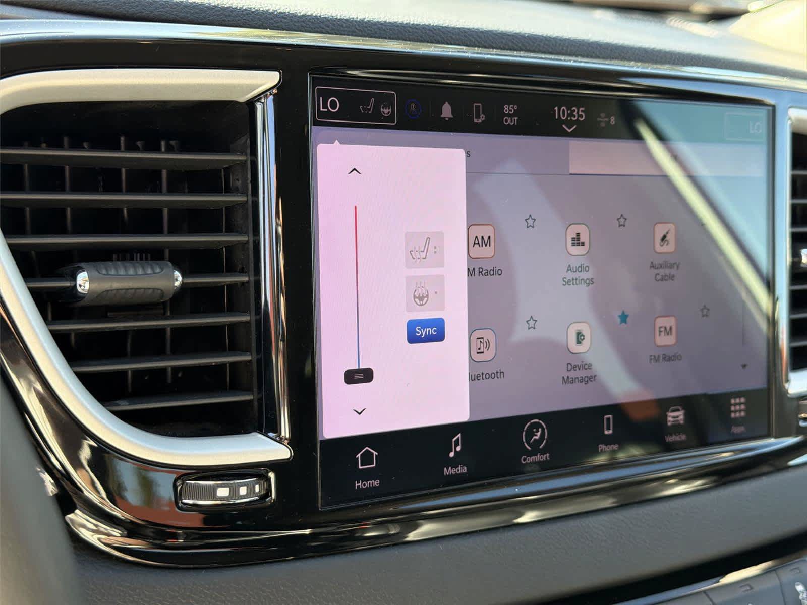 Used 2023 Chrysler Pacifica Touring-L FWD image 36