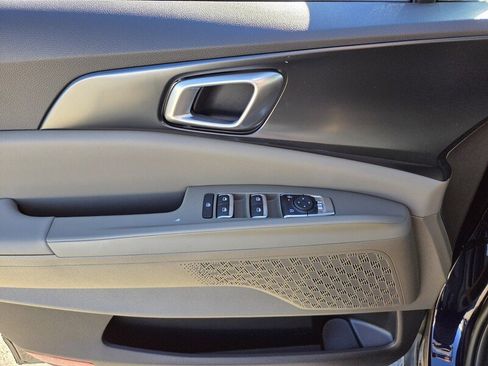 New 2026 Kia Carnival LXS image 10