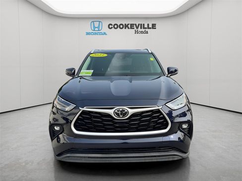 Used 2023 Toyota Highlander XLE image 5