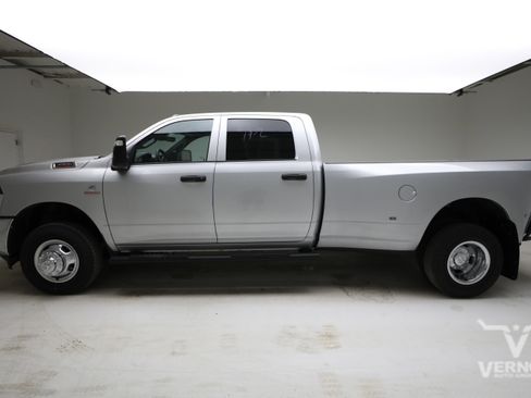 New 2026 RAM 3500 Tradesman image 2