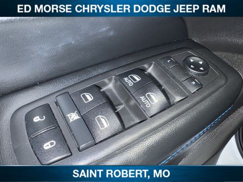 Used 2019 Jeep Grand Cherokee Laredo AWD/4WD image 20