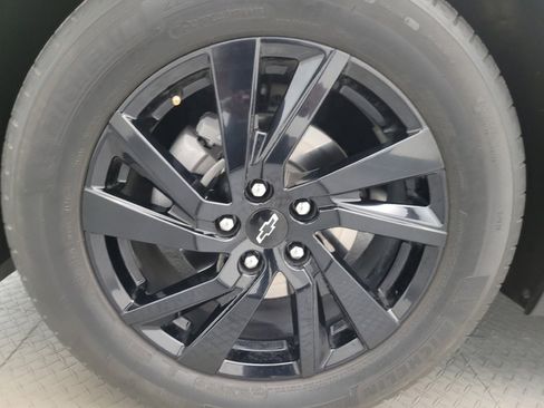 Used 2024 Chevrolet Equinox LS w/ LS Convenience Package FWD image 31