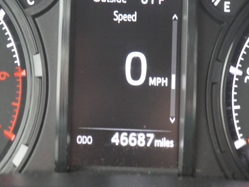 Used 2023 Toyota 4Runner SR5 image 24