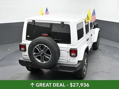 Used 2023 Jeep Wrangler Unlimited Sahara AWD/4WD image 36