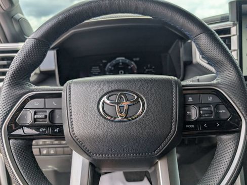 Used 2025 Toyota Tundra Platinum AWD/4WD image 24