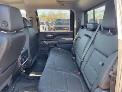Used 2023 GMC Sierra 3500 Denali image 24