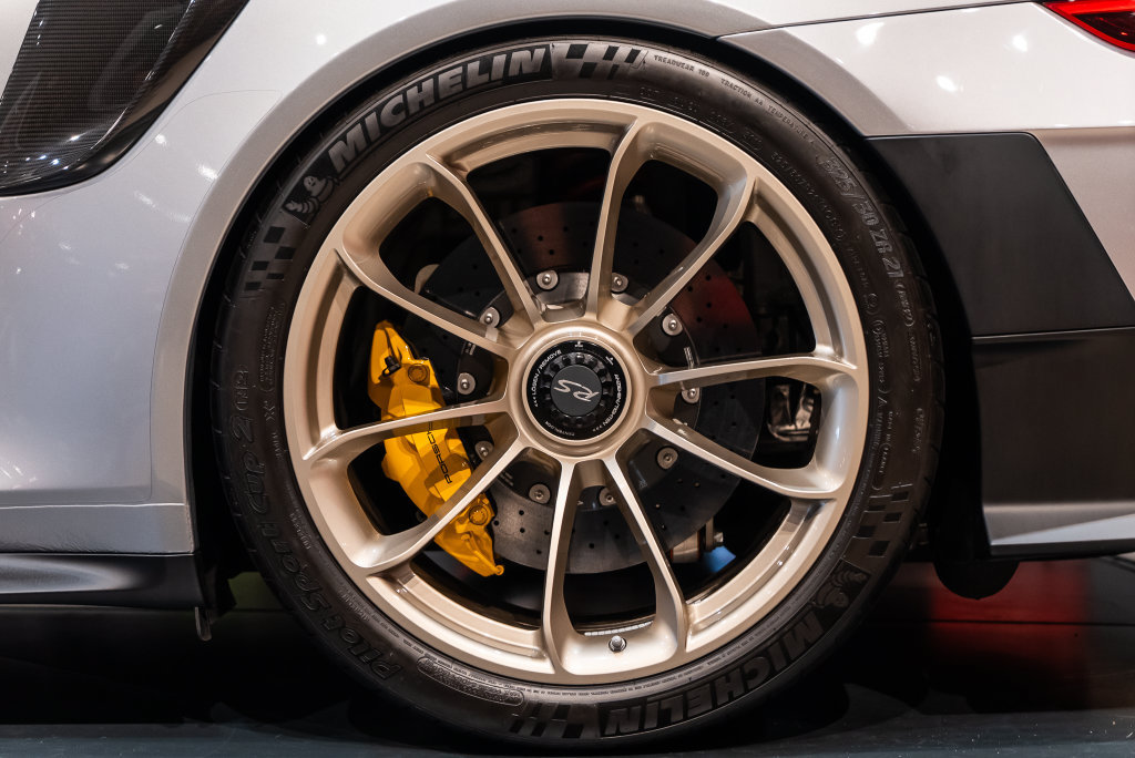 Used 2018 Porsche 911 GT2 RS RWD image 18