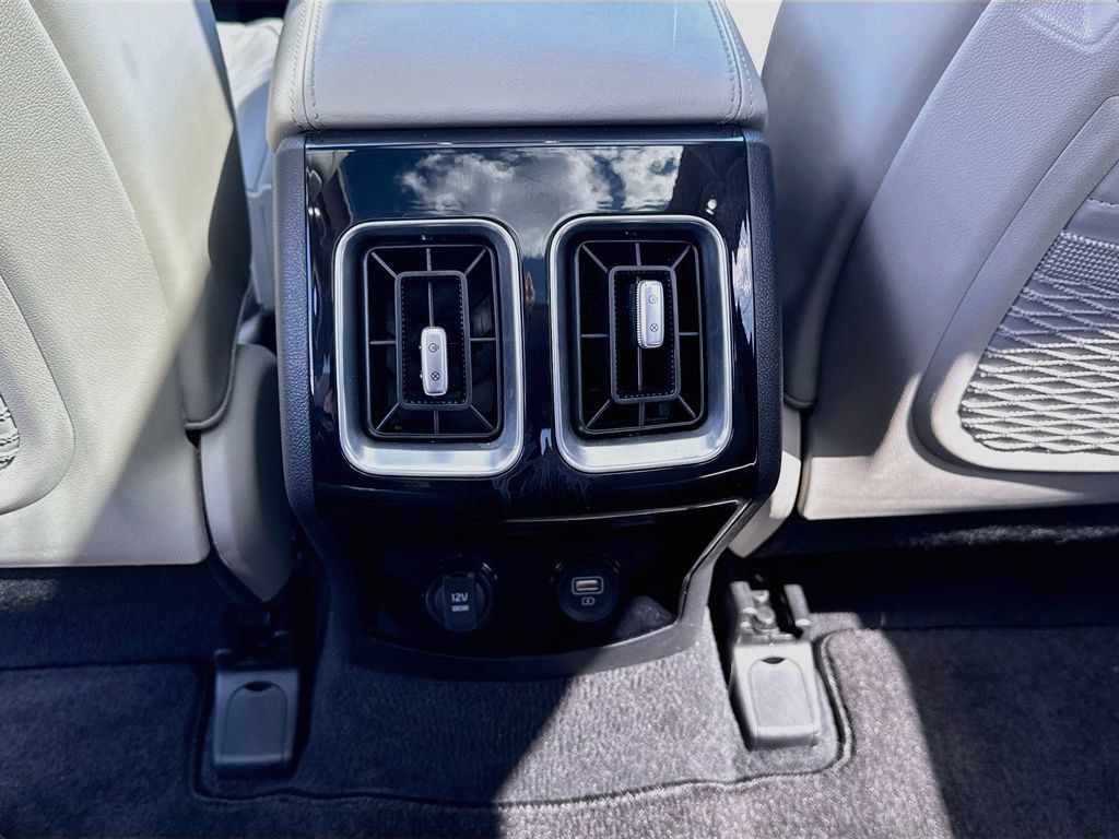 Certified 2023 Kia Sorento SX AWD/4WD image 29