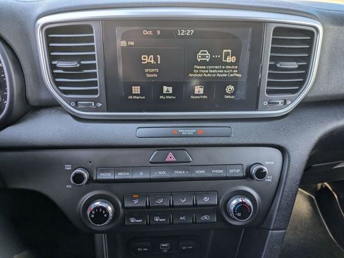 Used 2020 Kia Sportage LX image 16