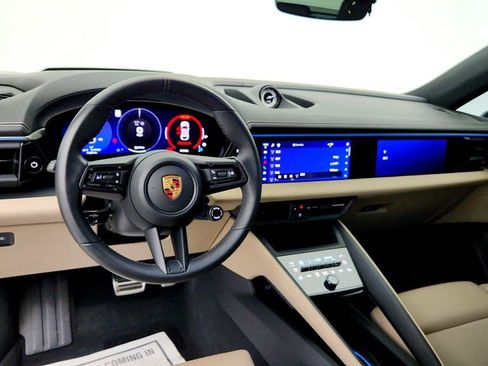 Used 2025 Porsche Macan 4S Electric w/ Premium Package AWD/4WD image 13