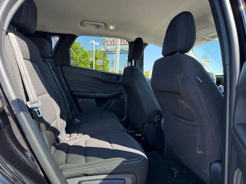 Certified 2025 Ford Escape Active AWD/4WD image 11