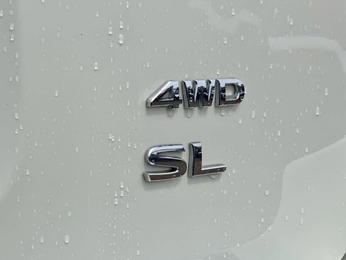 Used 2020 Nissan Pathfinder SL AWD/4WD image 19